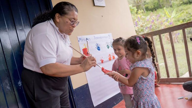 Unesco destacó políticas del Gobierno para garantizar educación con equidad