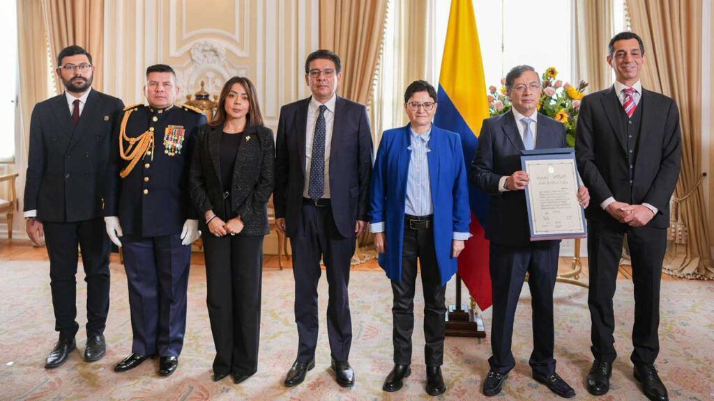 Cartas credenciales de siete nuevos embajadores en Colombia nuevos embajadores ed
