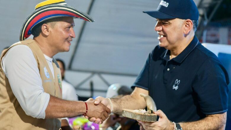 Santa Marta atendió a más de 154 víctimas en Alcaldía al Barrio en Cristo Rey