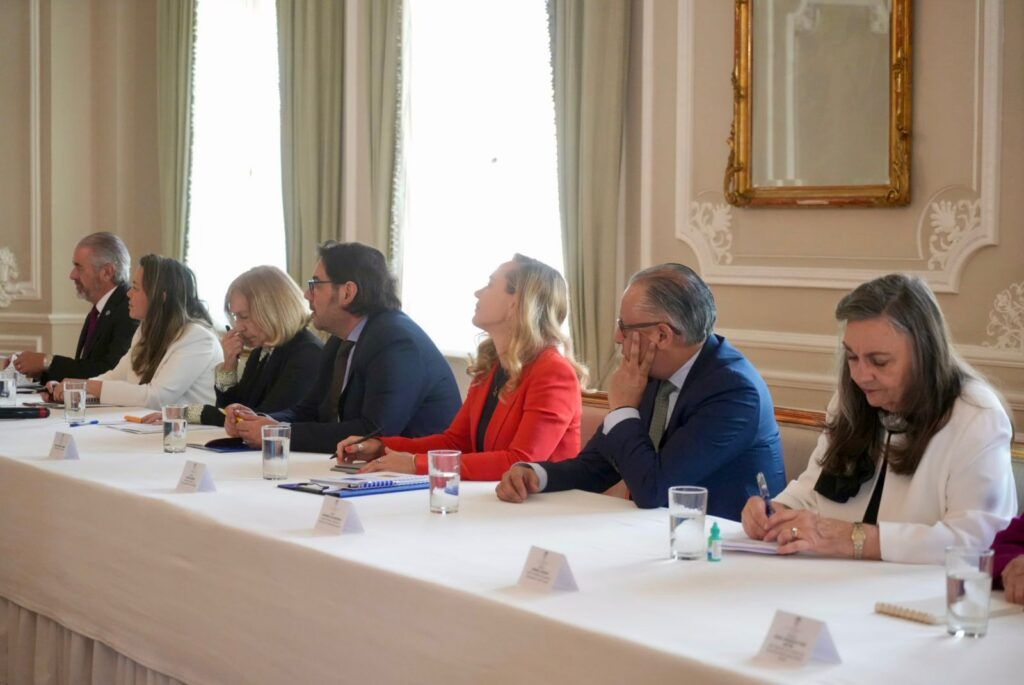 reunion comision inter elecciones ed