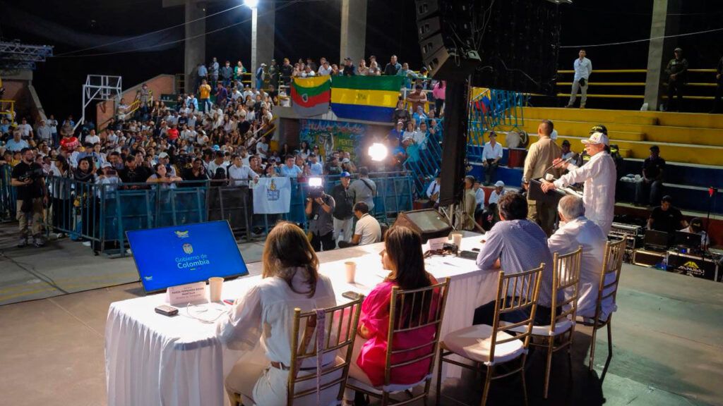 reunion gobierno ed