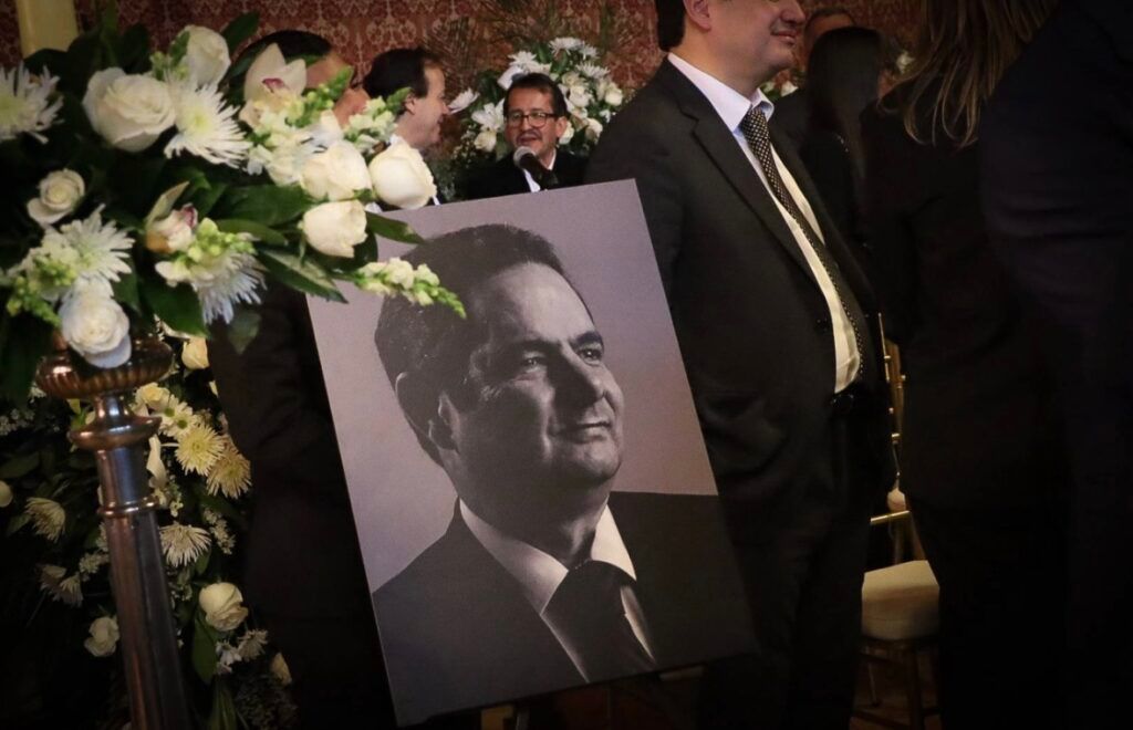 El último adiós a un hombre de Estado: Colombia despide a Germán Vargas Lleras en la Catedral Primada