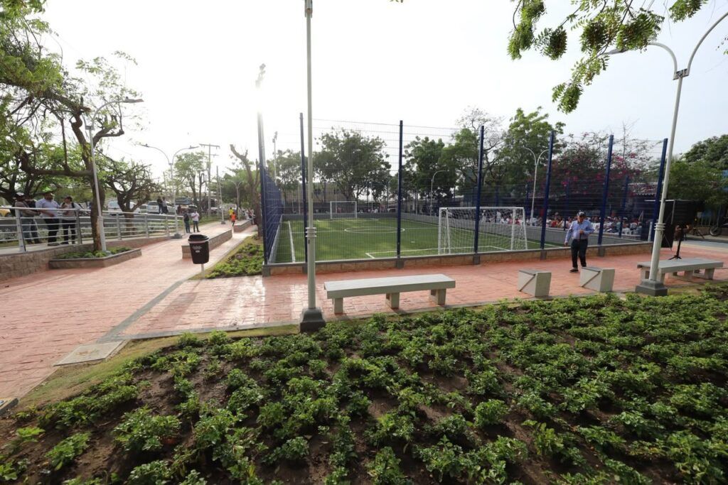 Cancha parque Milagro 2