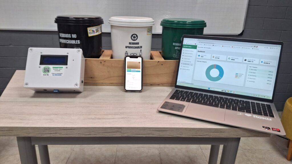 Estudiantes de Barranquilla llevaron a Chile un dispositivo inteligente que promueve el reciclaje con inteligencia artificial Estudiantes baq en Chile 2