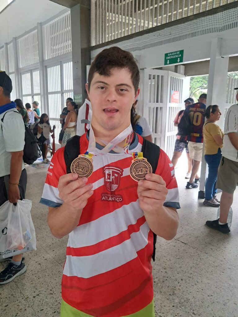 Atlántico brilló en Abierto de Natación de Discapacidad Mental