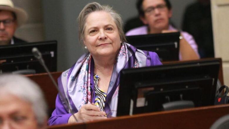 A sanción presidencial ley que prohíbe la mutilación genital femenina