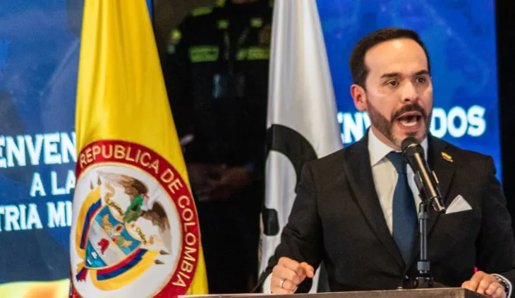 Nuevo gobierno anuncia que en próximas horas firmará el decreto de congelamiento del gasto público