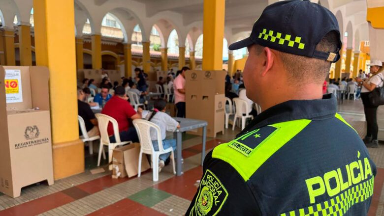 Con despliegue de 120.000 uniformados, Policía Nacional reportó jornada electoral en completa normalidad