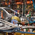 Colombia exportó US$98 millones en buses y automóviles entre enero y abril de 2026, 191% más que en 2025