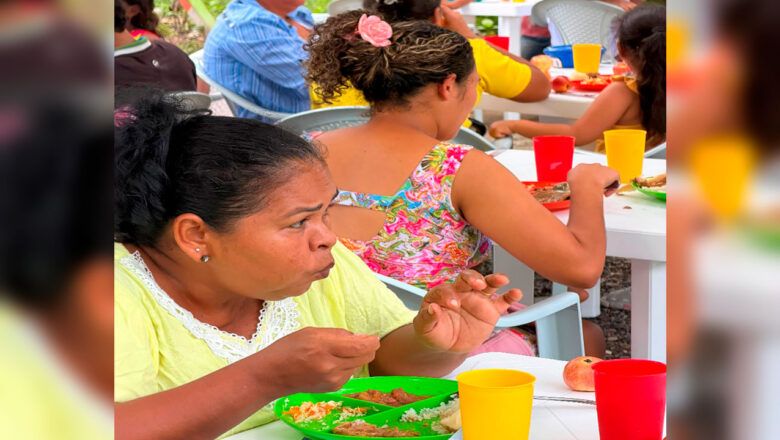 La UNGRD brinda atención a familias afectadas por inundaciones en Córdoba