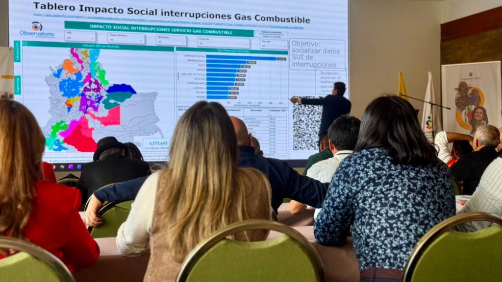 Superservicios busca empoderar a los usuarios frente a empresas prestadoras