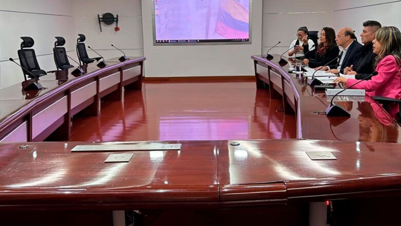 Petro dijo que entregará el poder el 7 de agosto y que el empalme será ‘ante el pueblo’