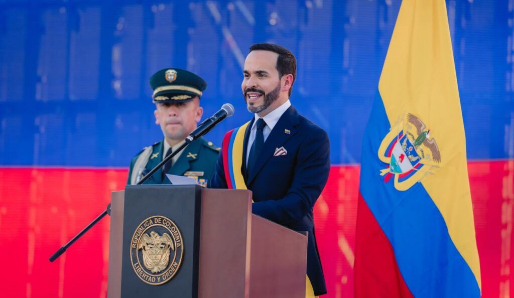 No habrá reelección ni constituyente dijo De la Espriella al asumir como nuevo presidente